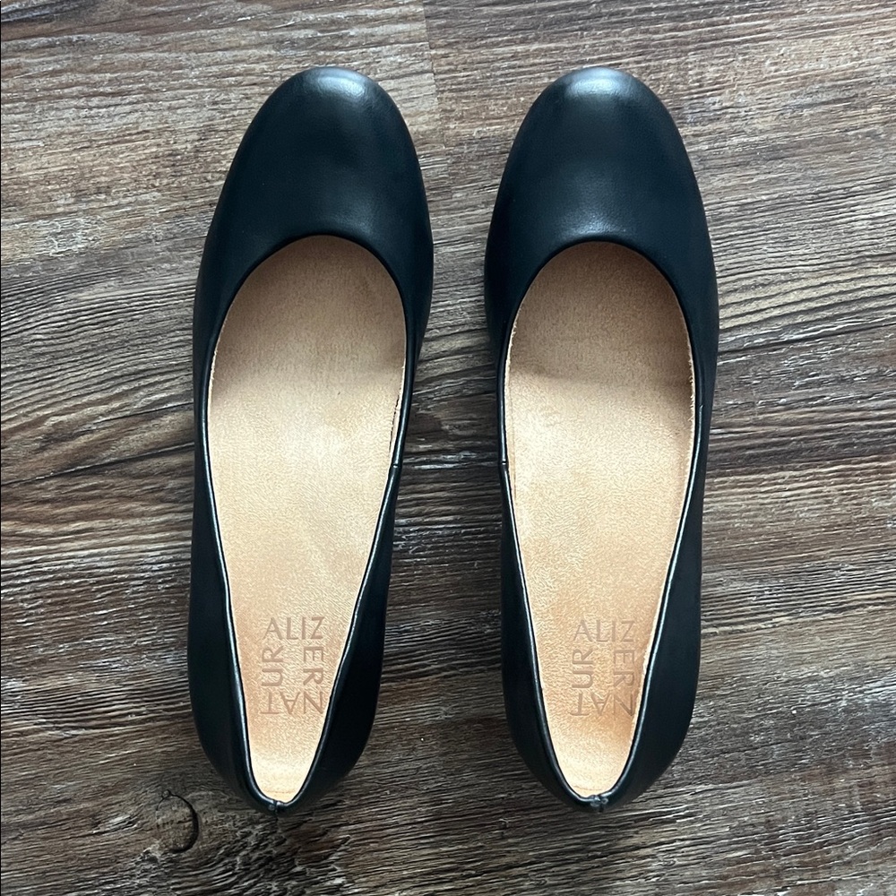 Naturalizer Women's Black Heels